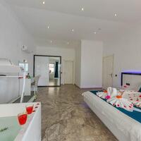Villa Elsara — 43