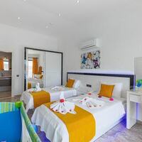 Villa Elsara — 53