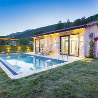 Villa Menesa — 3