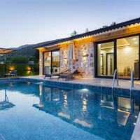 Villa Menesa — 7