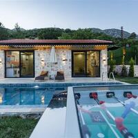 Villa Menesa — 12