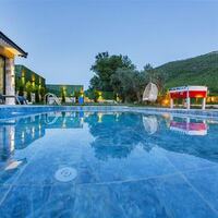 Villa Menesa — 15