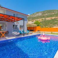 Villa Mazaka Bezirgan — 1