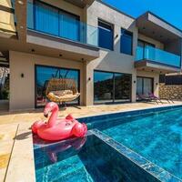 Villa Divan — 1