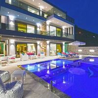 Villa Survival — 1