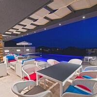 Villa Survival — 7