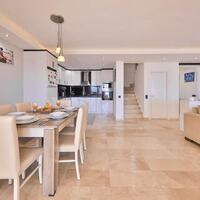 Villa Esma — 33