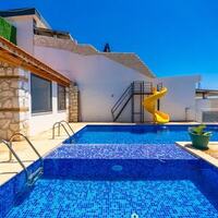 Villa Anahita — 14