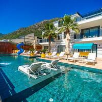 Villa Titanic — 16