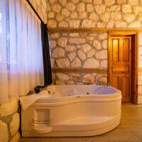 Villa Anahita — 30