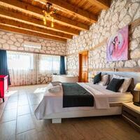 Villa Anahita — 31