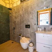 Villa Anahita — 44