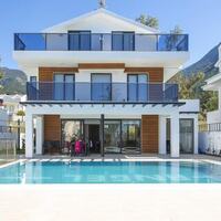 Villa Berzan — 2