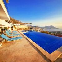Villa Ela — 60