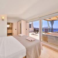 Villa Esma — 48