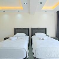 Villa White 1 — 24