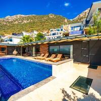 Villa Everest — 2