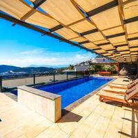 Villa Everest — 13