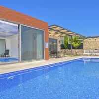 Villa Avon — 11