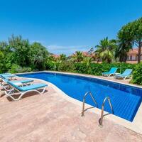 Villa Alora — 4
