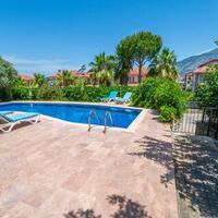 Villa Alora — 5