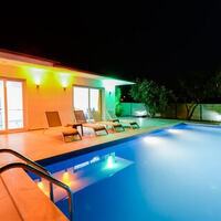 Villa Ahu — 18