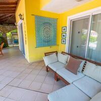Villa Alora — 11