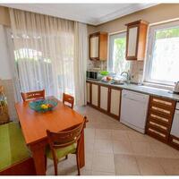 Villa Alora — 17