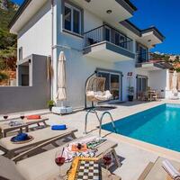 Villa Ata — 1