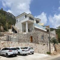 Villa Ata — 8