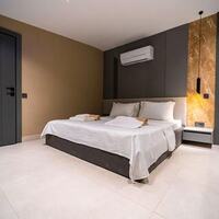 Villa Aura C — 48