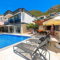 Villa Grand — 2