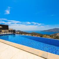 Villa Grand — 11