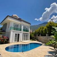 Villa Urartu — 2
