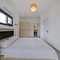 Villa Note 6 — 24