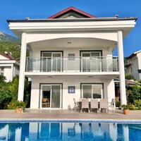 Villa Tan 2 — 2