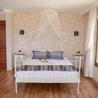 Villa Berat — 24
