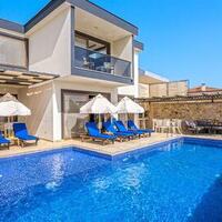 Villa Hulaki — 12