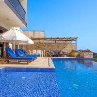 Villa Hulaki — 16
