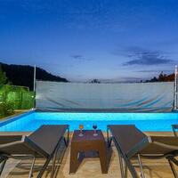 Villa Rojin — 19
