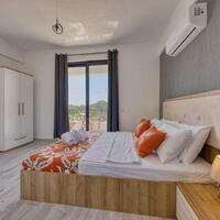Villa Toscana 5 — 28
