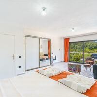 Villa Rojin — 45