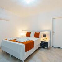 Villa Rojin — 52