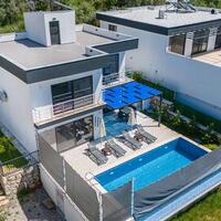 Villa Rojin — 69