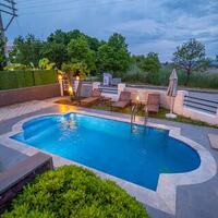 Villa Elora — 3
