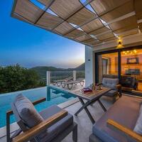 Villa Oriente — 4