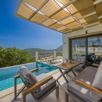 Villa Oriente — 11