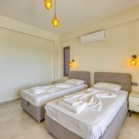 Villa Oriente — 45