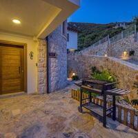 Villa Oriente — 52