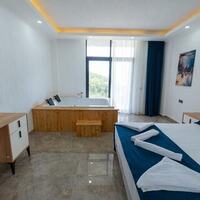 Villa King — 12
